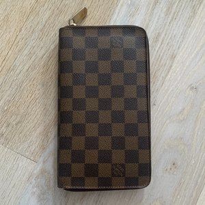 Louis Vuitton Zippy Wallet Damier Ebene Brown